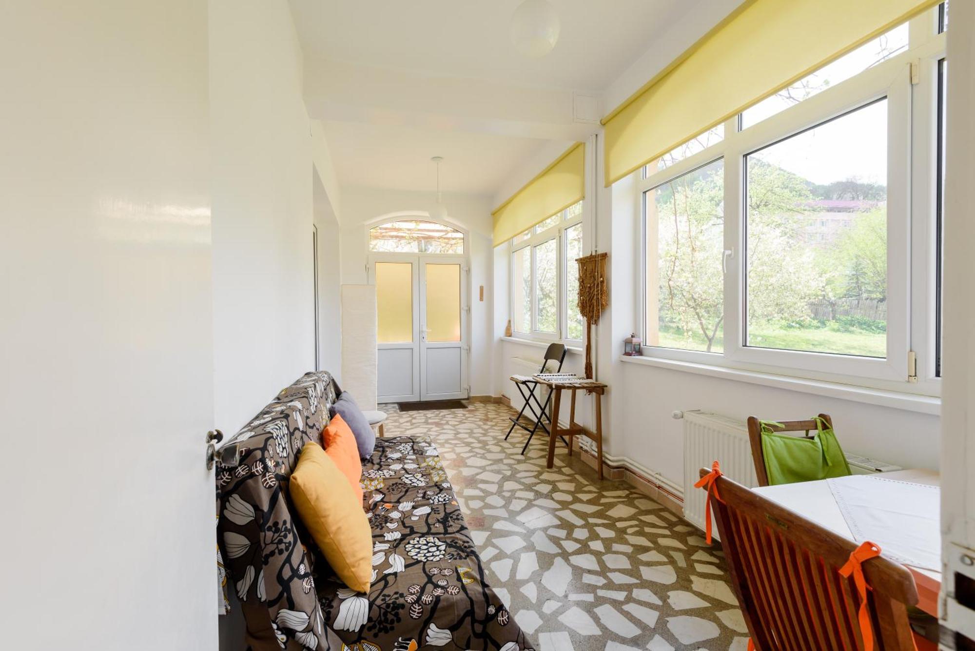 Casa Cu Cires Brasov Apartment Exterior photo